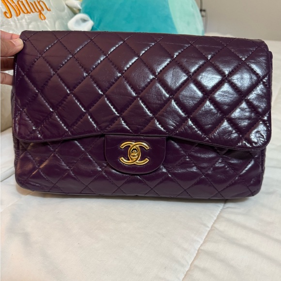 CHANEL Purple Goatskin Single Flap Jumbo GHW - Picture 2 of 16